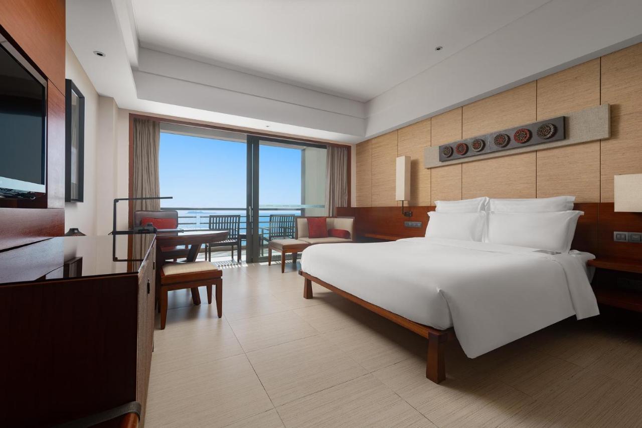 Pullman Oceanview Sanya Bay Resort & Spa Ngoại thất bức ảnh