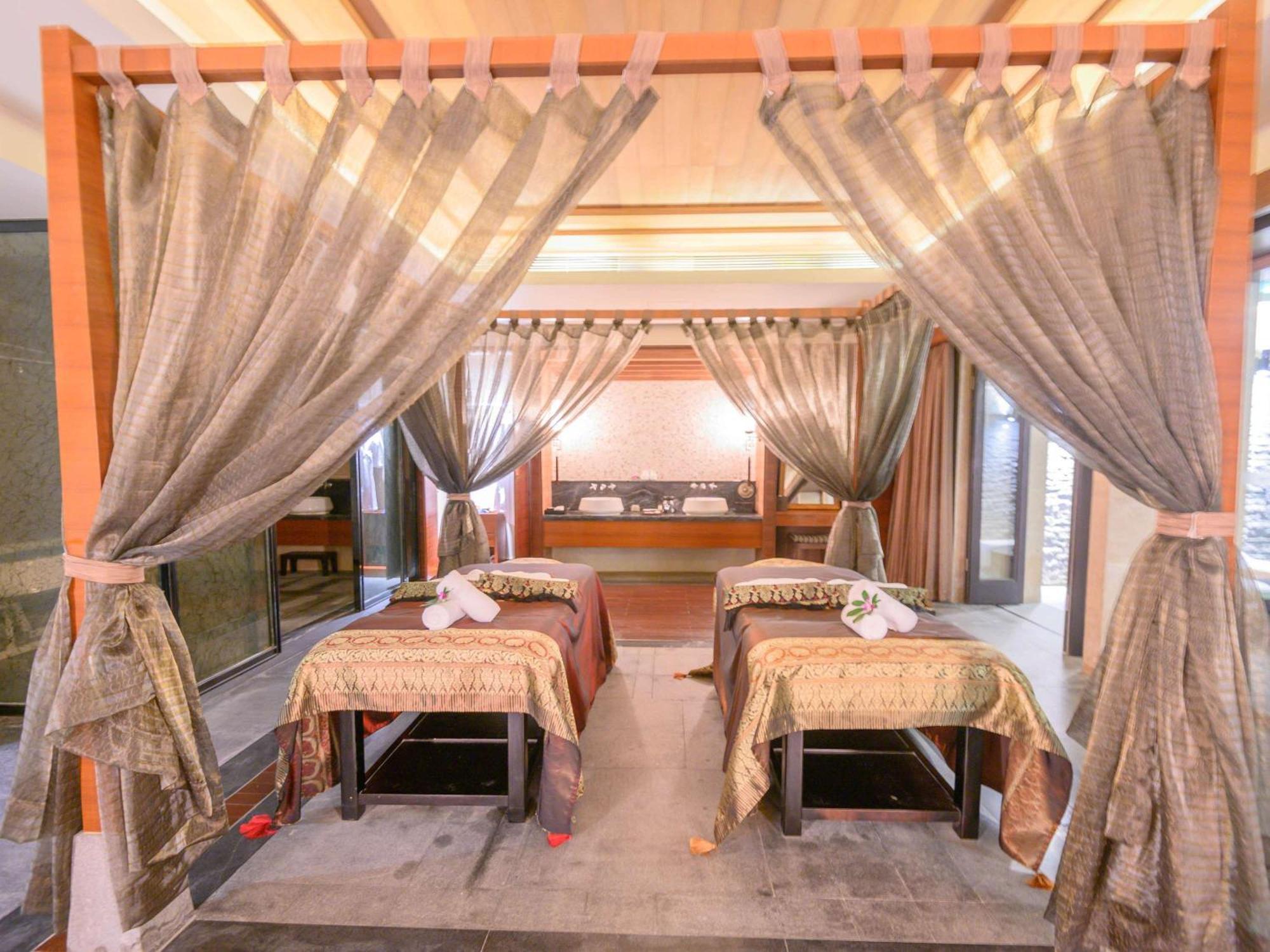 Pullman Oceanview Sanya Bay Resort & Spa Ngoại thất bức ảnh